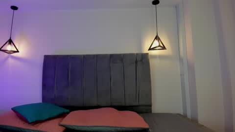 miiss_greyy online show from March 2025 07:02:01 PM