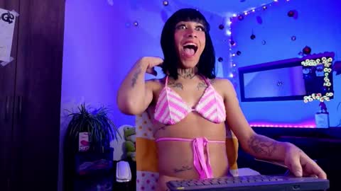 Snapshot of mikaelarangel chatting on December 2025 02:26:01 PM mikaelarangel online show from December 2025 02:26:01 PM