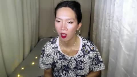 Snapshot of mikaellasander chatting on January 2025 02:33:02 AM ELLA online show from January 2025 02:33:02 AM