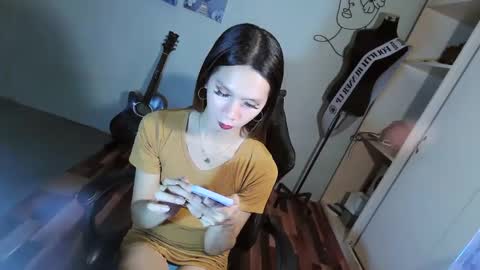 Snapshot of mikaellasander chatting on February 2025 03:18:02 PM ELLA online show from February 2025 03:18:02 PM