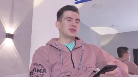 mikael online show from April 2026 03:29:01 AM