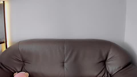 mikasssu online show from March 2026 12:29:01 PM