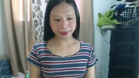 Snapshot of mikaygoddessxx chatting on June 2026 05:52:02 AM Mikay online show from June 2026 05:52:02 AM