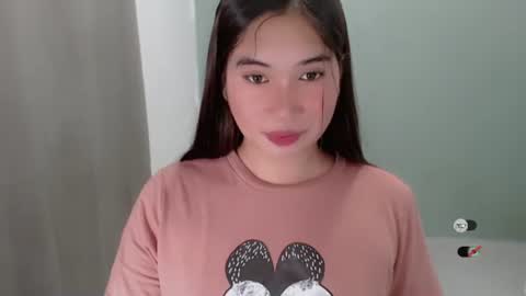 Snapshot of mikayla_slut chatting on October 2025 01:03:02 AM Kyla online show from October 2025 01:03:02 AM