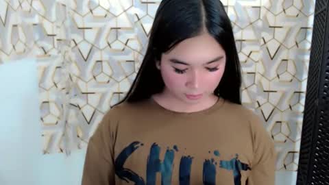 Snapshot of mikayla_slut chatting on October 2025 06:12:01 AM Kyla online show from October 2025 06:12:01 AM