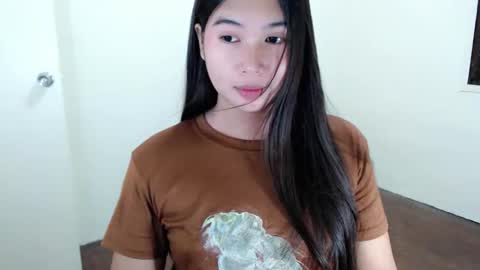 Snapshot of mikayla_slut chatting on October 2025 09:19:02 PM Kyla online show from October 2025 09:19:02 PM