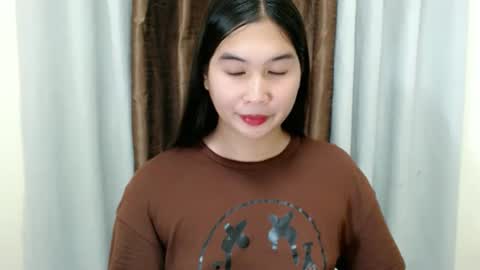 Snapshot of mikayla_slut chatting on November 2025 08:13:01 AM Kyla online show from November 2025 08:13:01 AM