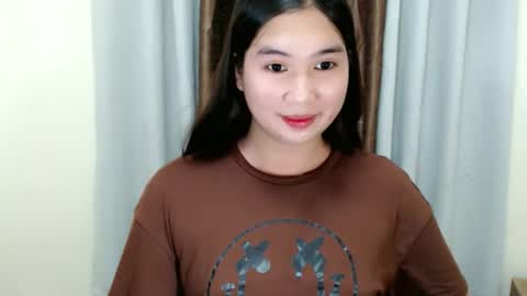 Snapshot of mikayla_slut chatting on November 2025 07:06:02 AM Kyla online show from November 2025 07:06:02 AM