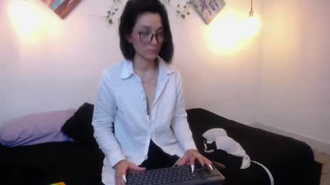 Snapshot of mikaza_akerman chatting on April 2026 08:57:02 PM mikaza online show from April 2026 08:57:02 PM