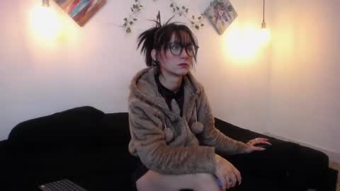 Snapshot of mikaza_akerman chatting on May 2026 12:45:02 PM mikaza online show from May 2026 12:45:02 PM