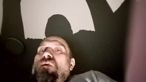 Snapshot of mike3333me chatting on October 2025 10:07:01 AM mike3333me online show from October 2025 10:07:01 AM