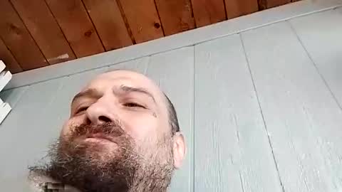 Snapshot of mike3333me chatting on October 2025 08:42:02 PM mike3333me online show from October 2025 08:42:02 PM