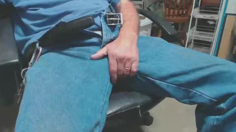 mike694fun online show from December 2024 07:33:01 PM