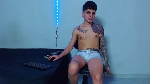 Mike IMDEPENDIENT MODEL online show from December 2025 02:16:02 AM