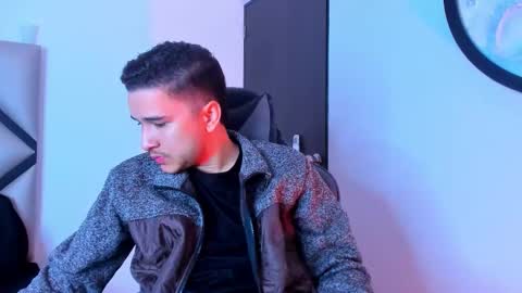 Mike  online show from November 2025 11:53:02 AM