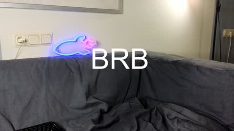 Snapshot of mike___magic chatting on January 2025 03:28:02 PM Mike Magic online show from January 2025 03:28:02 PM