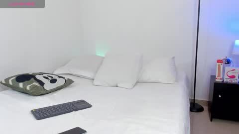 Snapshot of mike__tylor01 chatting on October 2025 01:33:02 PM Mike Tylor online show from October 2025 01:33:02 PM