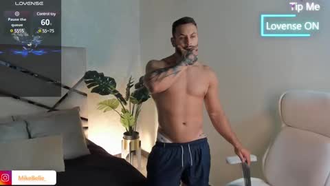 Mike Belle online show from February 2025 09:11:02 PM