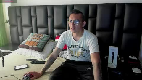 Mike Bennet Make me Cum Please online show from June 2026 09:18:01 PM