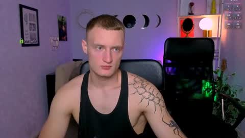 Snapshot of mike_crist chatting on June 2026 07:04:02 PM Mike online show from June 2026 07:04:02 PM