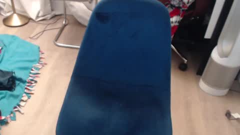 Snapshot of mike_davis44444 chatting on December 2024 01:28:01 AM mike_davis44444 online show from December 2024 01:28:01 AM