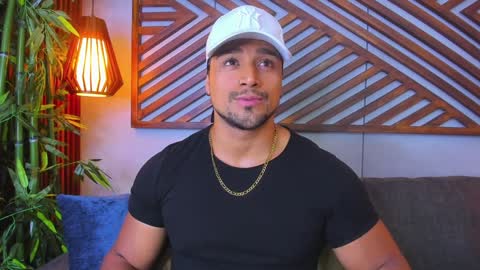   online show from January 2025 03:32:02 AM