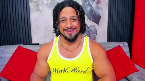 Snapshot of mike_estevess chatting on June 2026 12:04:02 PM online show from June 2026 12:04:02 PM