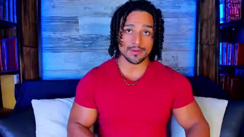 Snapshot of mike_estevess chatting on July 2026 06:39:01 AM online show from July 2026 06:39:01 AM