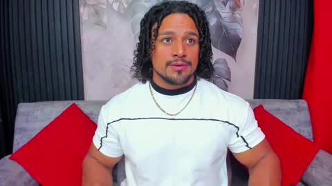 Snapshot of mike_estevess chatting on July 2026 08:12:02 AM online show from July 2026 08:12:02 AM