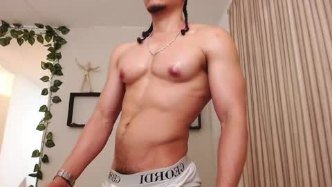 Snapshot of mike_rolly chatting on February 2025 05:15:01 AM Enrique Rolly online show from February 2025 05:15:01 AM