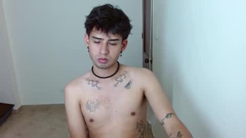 mike_smith03 online show from April 2026 05:19:02 PM