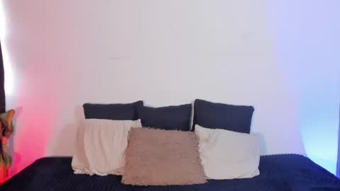 Mike  Cris online show from April 2026 01:46:01 PM