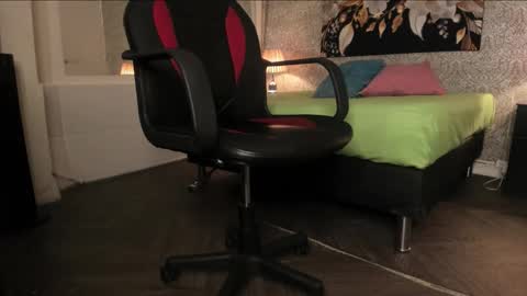 Mike online show from October 2025 03:34:02 AM