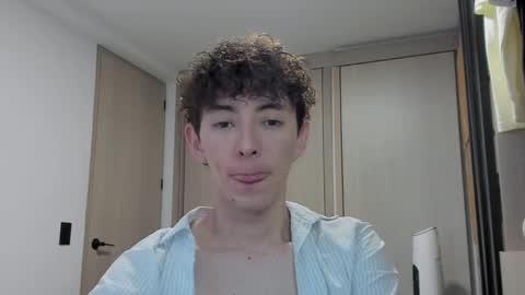 Mikebelf4 online show from September 2025 10:43:02 PM