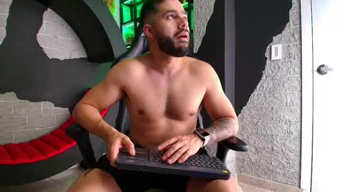 Mike Blare online show from January 2025 07:18:02 PM