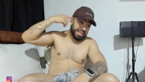 mikeblaree online show from November 2025 03:37:02 AM