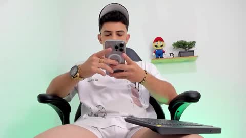 Mike Cooper online show from January 2026 01:32:01 AM