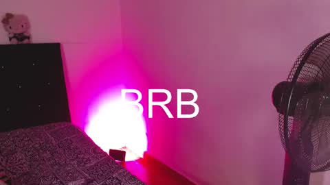 Snapshot of mikee_g chatting on October 2025 01:18:01 PM ZARA BLARE online show from October 2025 01:18:01 PM