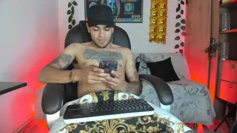 Snapshot of mikee_scooth chatting on January 2025 03:02:02 AM mikee_scooth online show from January 2025 03:02:02 AM