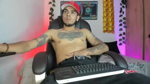Snapshot of mikee_scooth chatting on February 2025 09:04:01 PM mikee_scooth online show from February 2025 09:04:01 PM