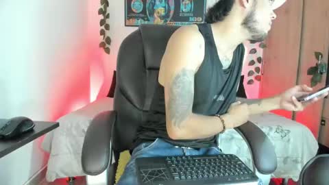 Snapshot of mikee_scooth chatting on February 2025 03:43:01 AM mikee_scooth online show from February 2025 03:43:01 AM