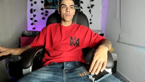 mikee_scooth online show from September 2025 10:33:02 PM