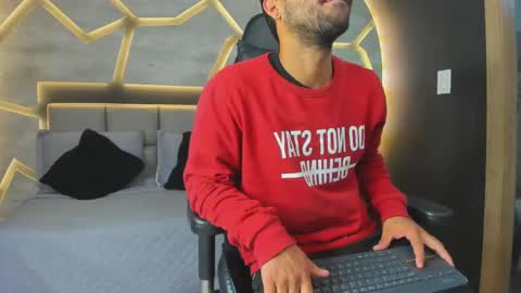 MIKE PARK  online show from October 2025 11:00:02 AM