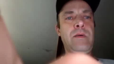Snapshot of mikeundies chatting on July 2026 01:43:01 AM mikeundies online show from July 2026 01:43:01 AM