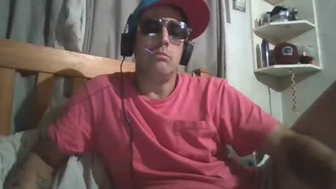 Snapshot of mikeundies chatting on July 2026 01:31:02 AM mikeundies online show from July 2026 01:31:02 AM