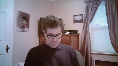 Snapshot of mikewulds chatting on May 2026 11:43:01 PM Mike online show from May 2026 11:43:01 PM