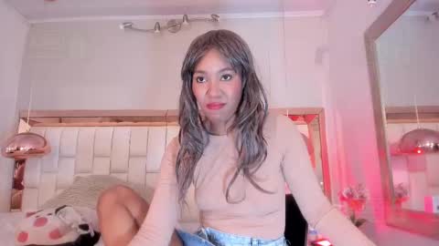 Mikeyla  online show from September 2025 07:39:02 PM