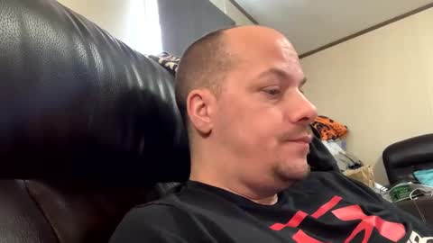 mikeylikesit2222 online show from February 2025 06:29:02 PM