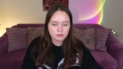 Snapshot of miki_miki_cutie chatting on December 2024 09:17:01 PM Mikki online show from December 2024 09:17:01 PM