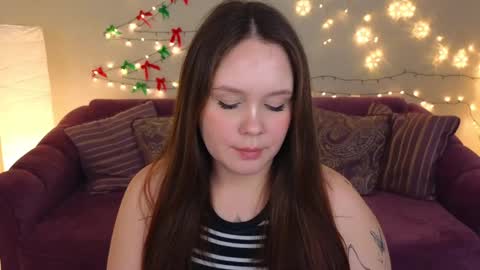 Snapshot of miki_miki_cutie chatting on December 2024 06:42:02 PM Mikki online show from December 2024 06:42:02 PM